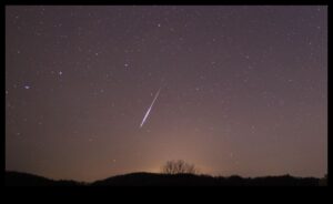 Averse cosmice: martori la dansul meteoroizilor pe cerul nopții