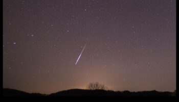 Averse cosmice: martori la dansul meteoroizilor pe cerul nopții