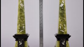 Obeliscuri și onix: pietre prețioase în arta egipteană